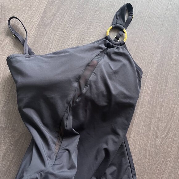 NWOT BLEU ROD BEATTIE Black "Ring Me Up" Asymmetrical One-piece Swimsuit - Picture 4 of 11